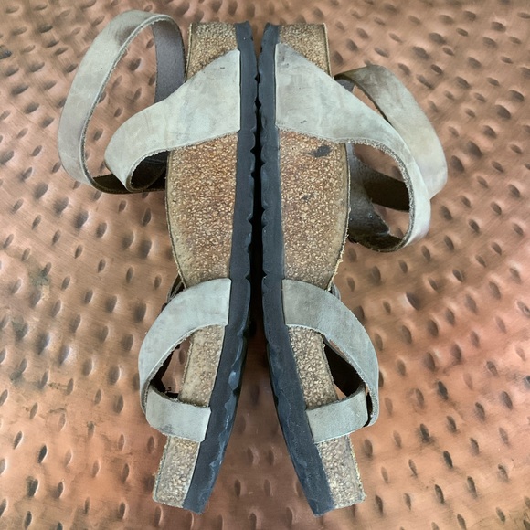 SOLD Yara Birkenstock Sandals Size 38 7-7.5 - Picture 2 of 7